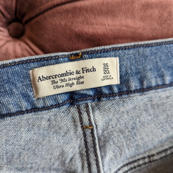 Abercrombie Ultra High Rise 90s Straight Jeans w/Crisscross - Size 35/ 20 LONG - Picture 2 of 6